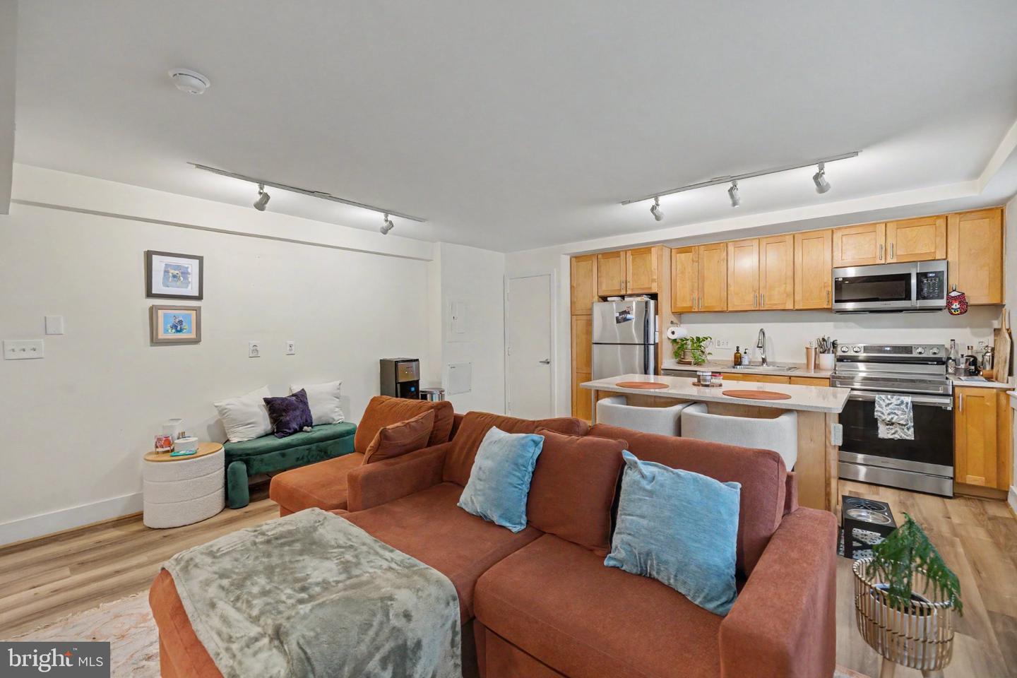 DCDC2280448 Property Photo 11