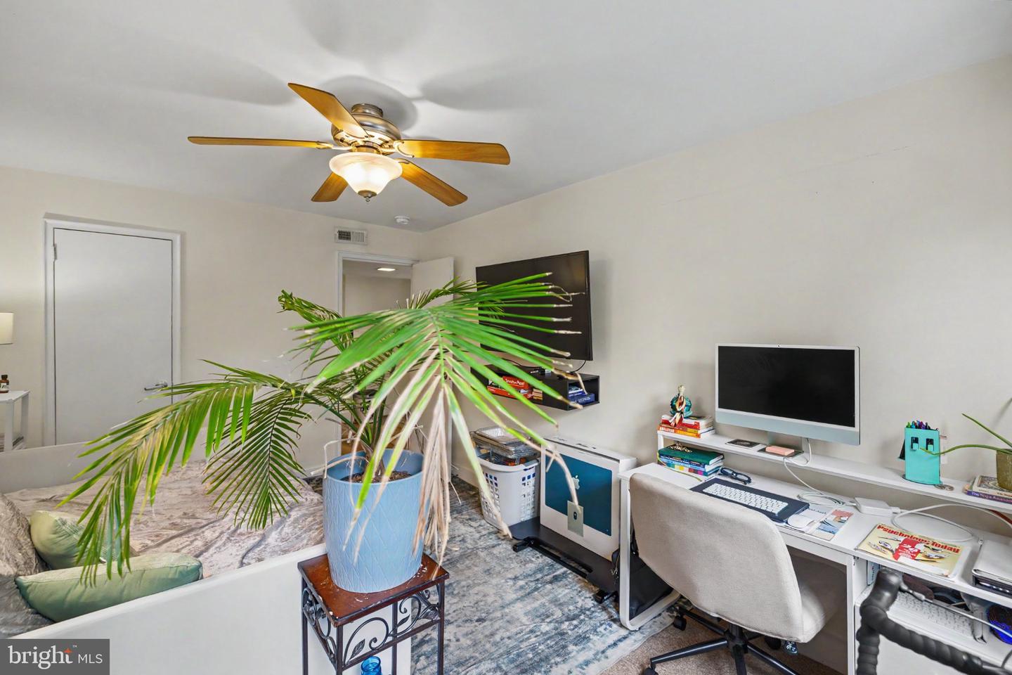 DCDC2280448 Property Photo 19