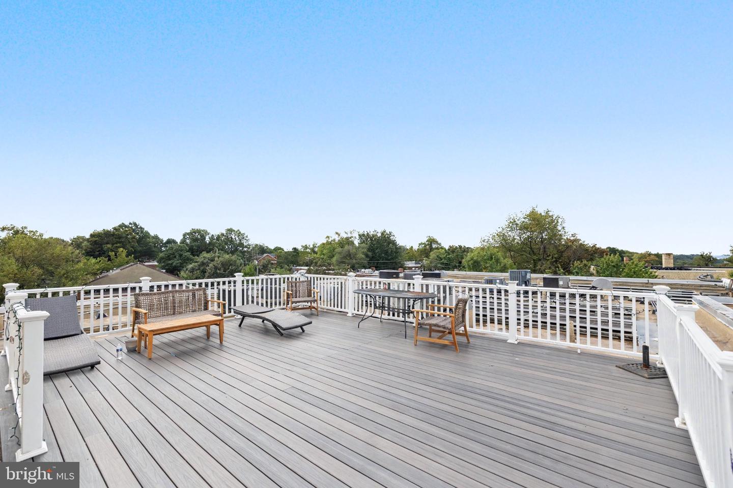 DCDC2280448 Property Photo 20