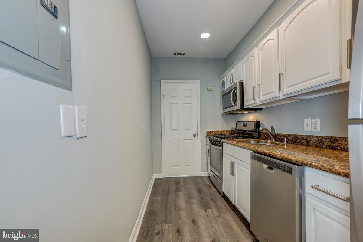 240 Hamilton St Nw #4 Property Photo 19