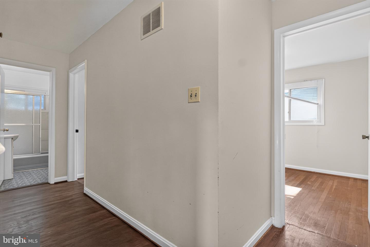 DCDC2280490 Property Photo 15