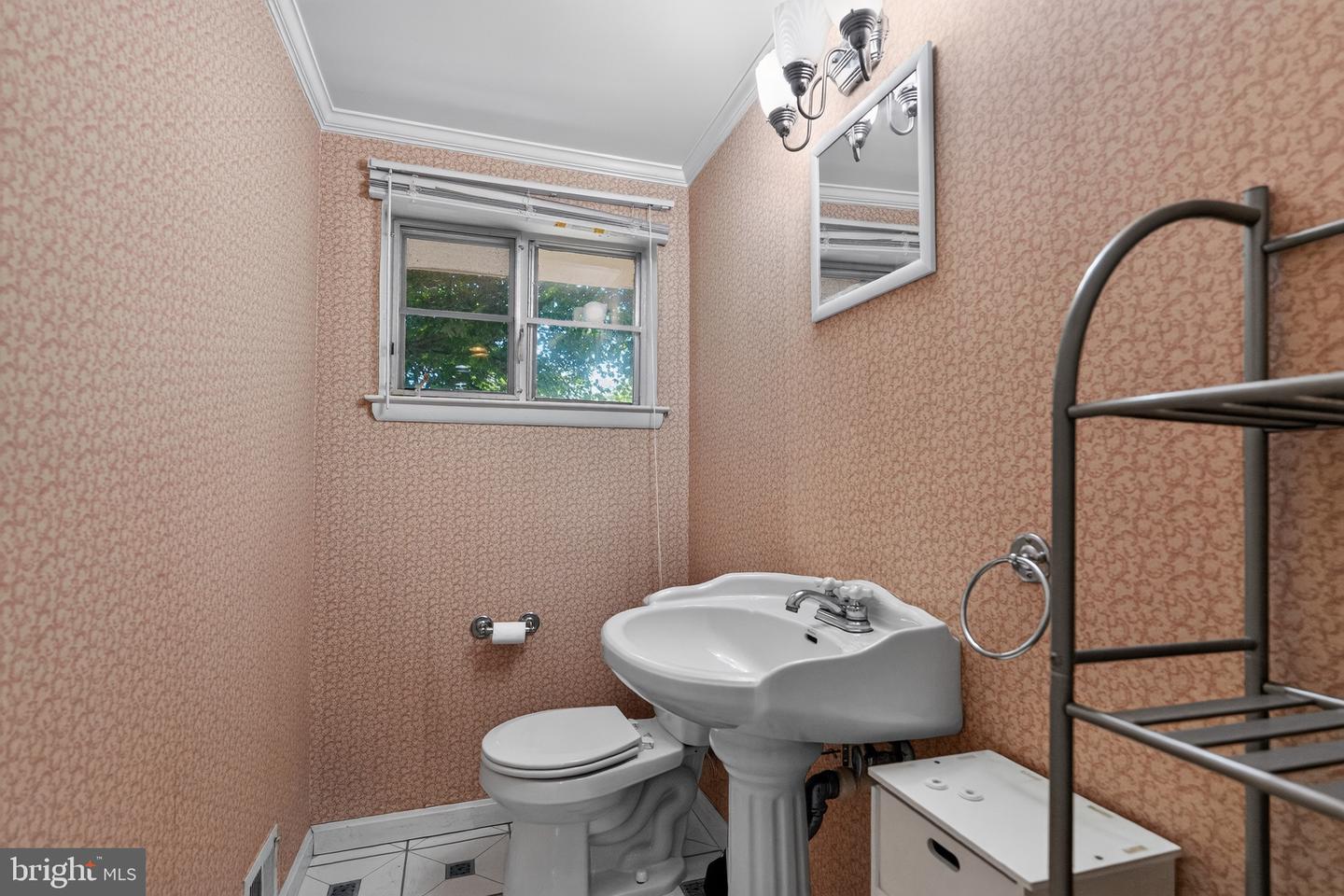 DCDC2280490 Property Photo 18
