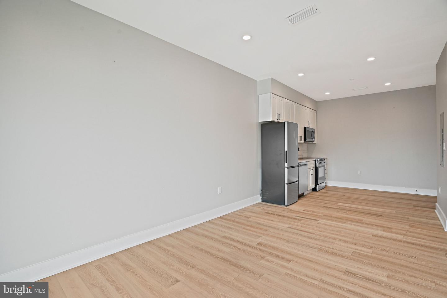 1016 17th Pl Ne #305 Property Photo 15