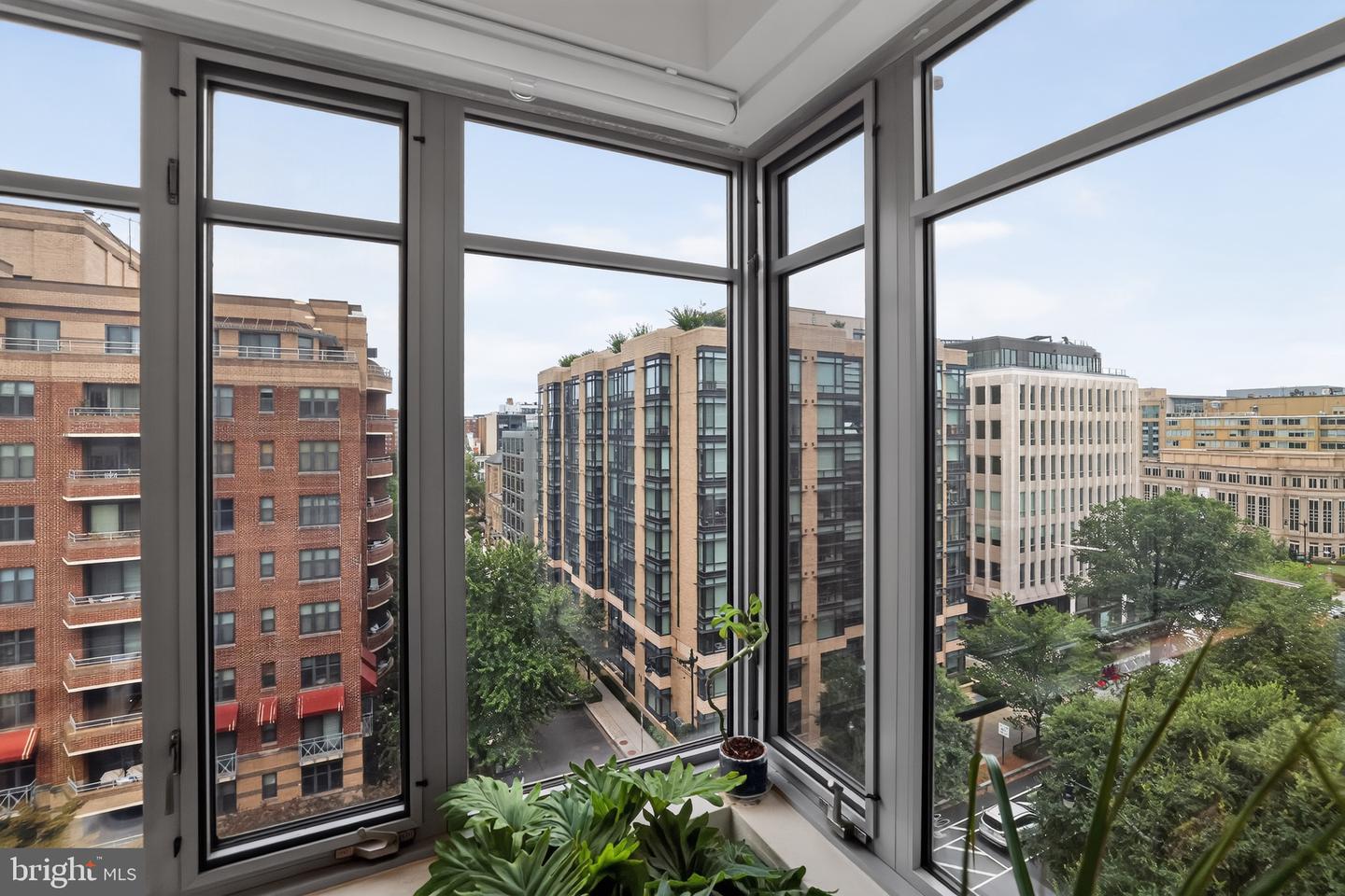 1711 Massachusetts Ave Nw #727 Property Photo 3