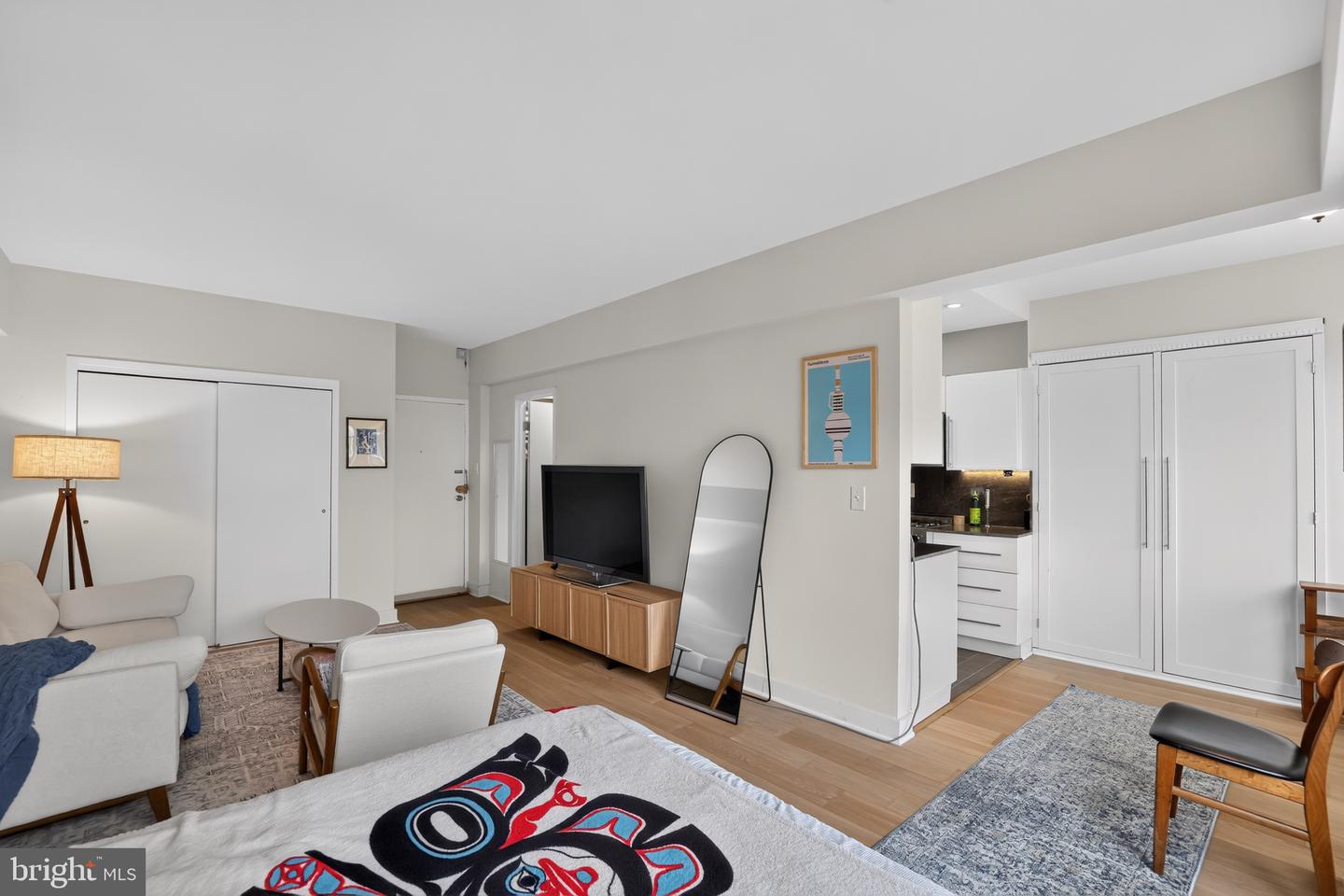 1711 Massachusetts Ave Nw #727 Property Photo 7