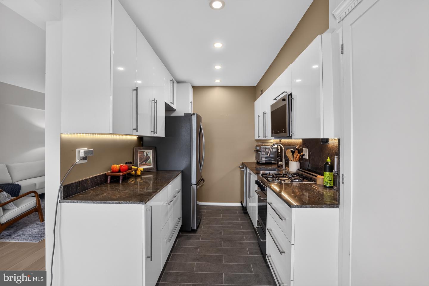 1711 Massachusetts Ave Nw #727 Property Photo 25