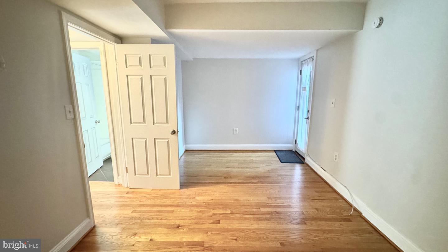 523 8th St Ne #t-1 Property Photo 8