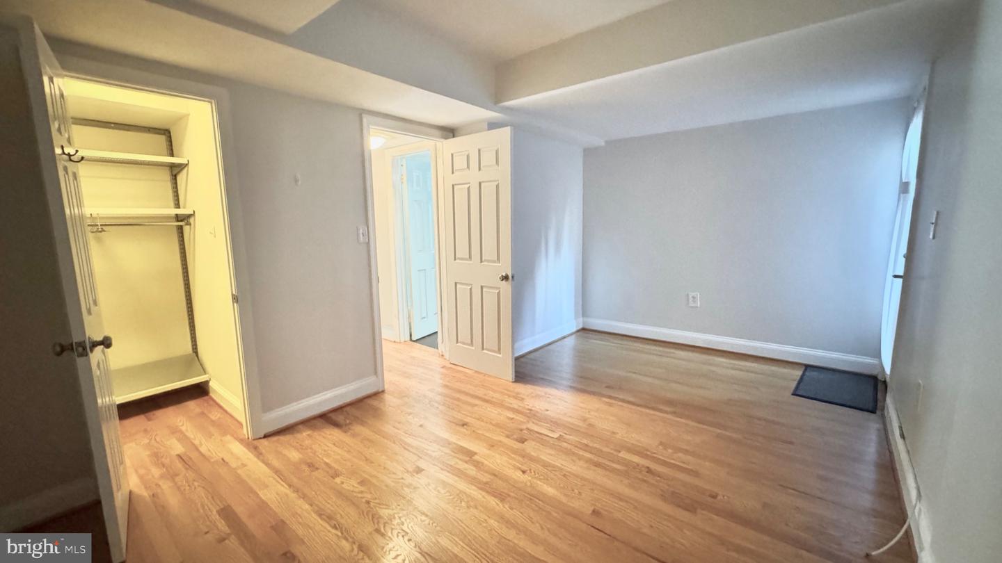 523 8th St Ne #t-1 Property Photo 9