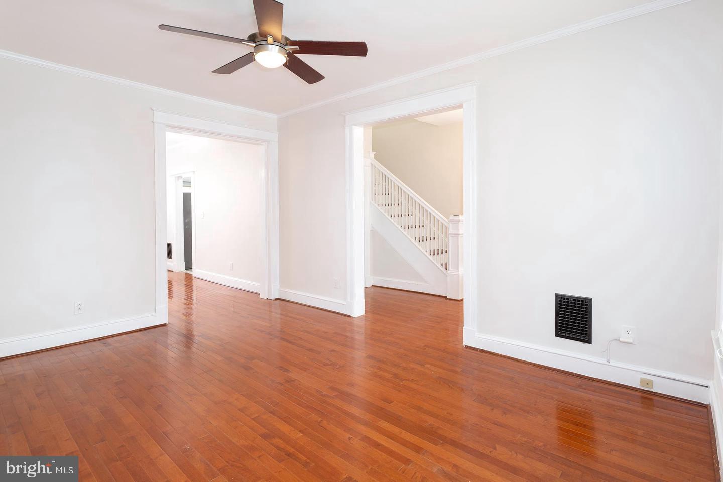 222 R St Ne Property Photo 10