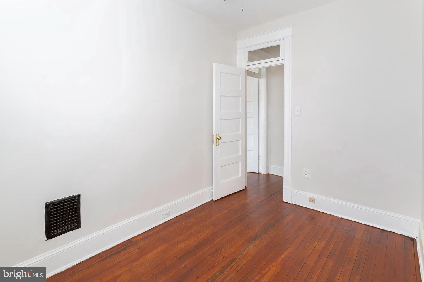 222 R St Ne Property Photo 25