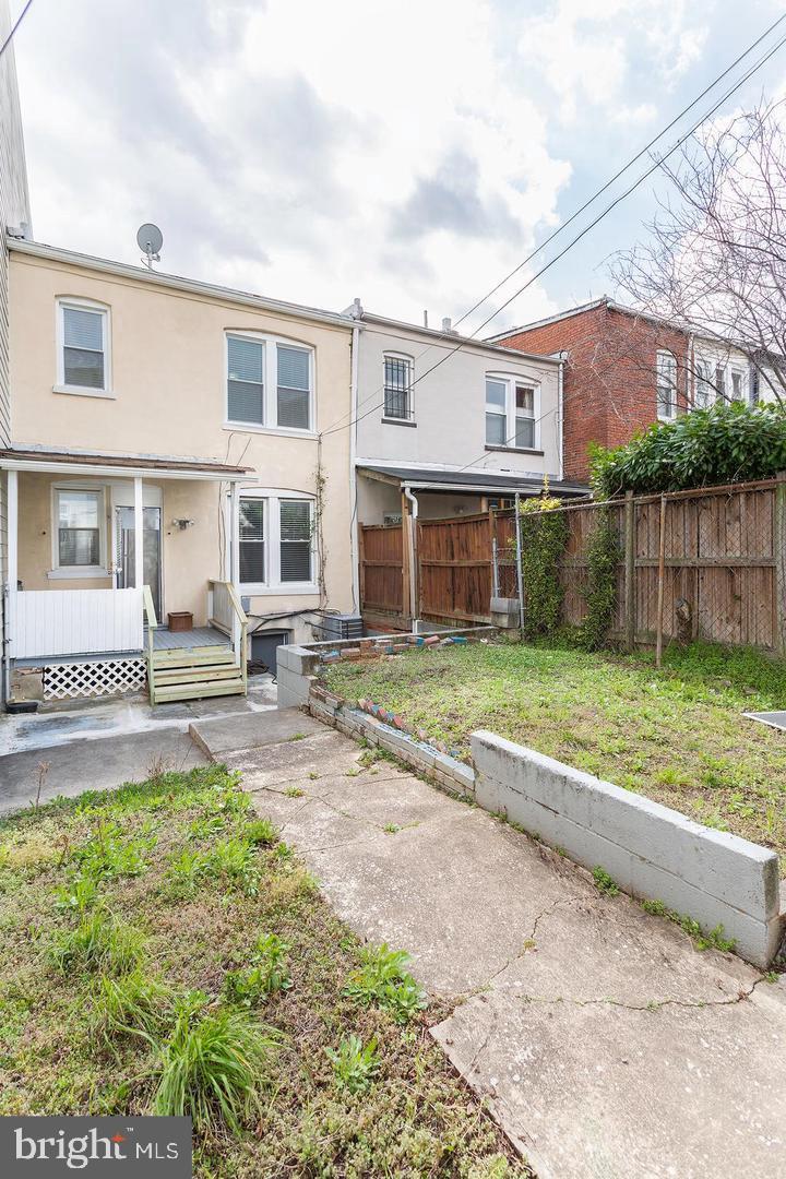 222 R St Ne Property Photo 35