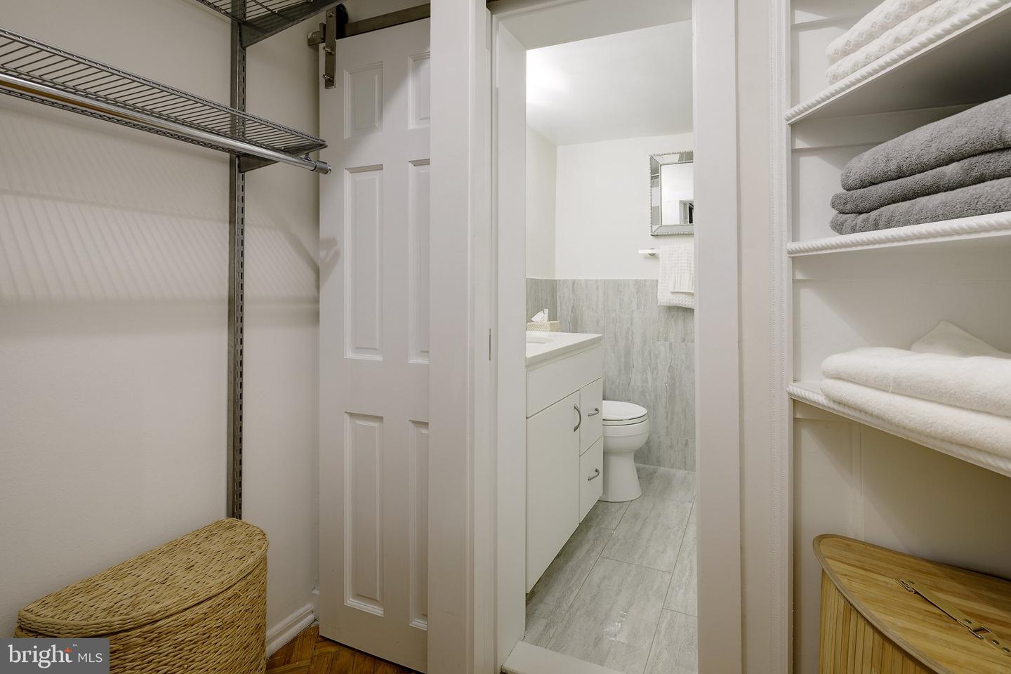 1801 Clydesdale Pl Nw #417 Property Photo 17