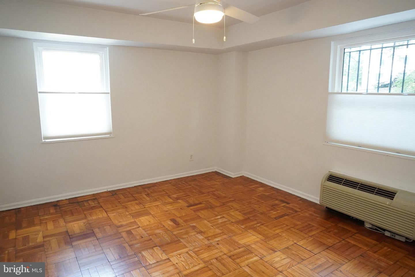 1801 Clydesdale Pl Nw #324 Property Photo 16
