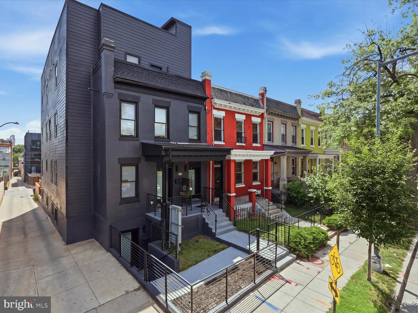 616 KENYON ST NW Property Photo 1