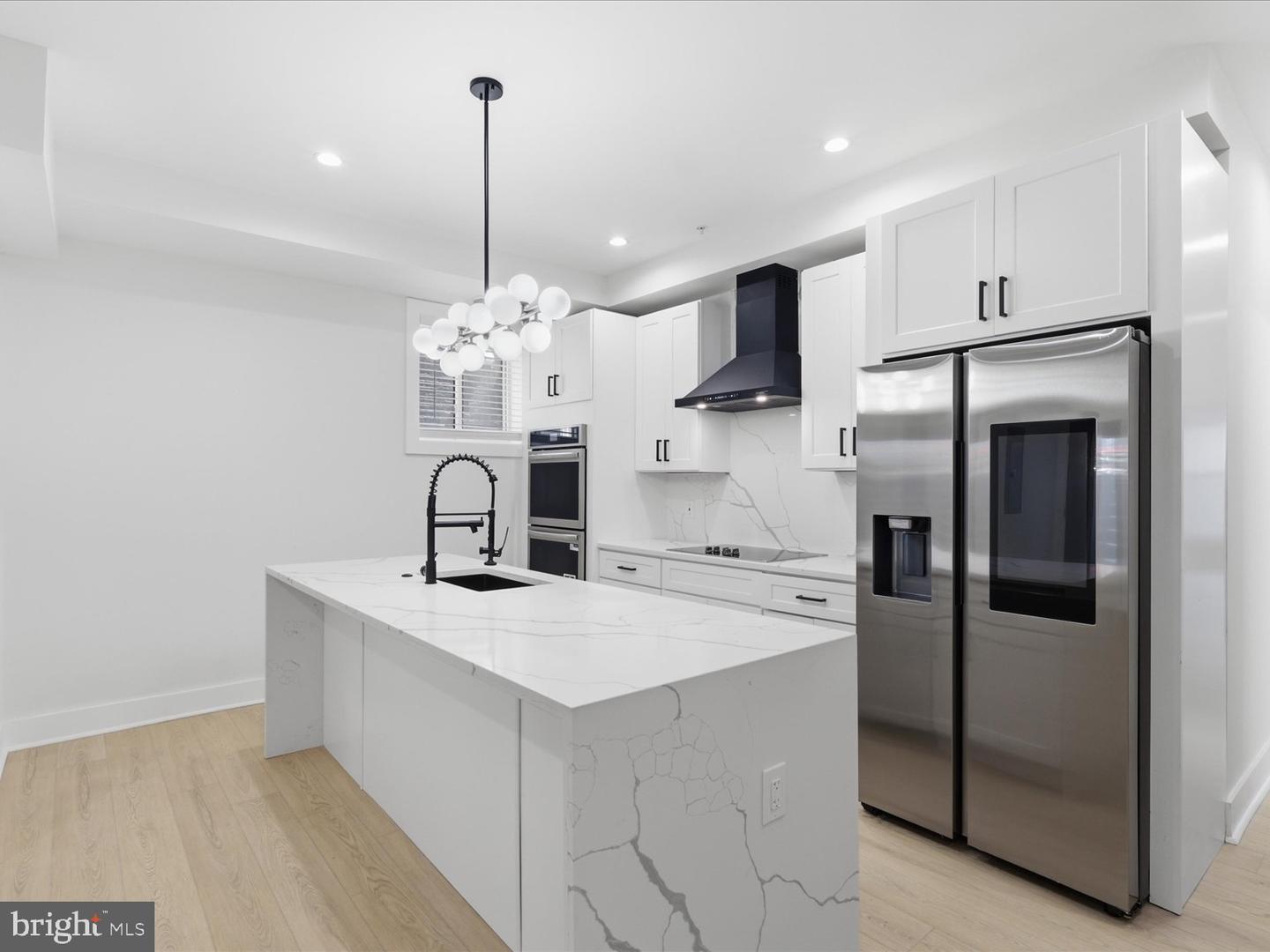 616 Kenyon St Nw Property Photo 6