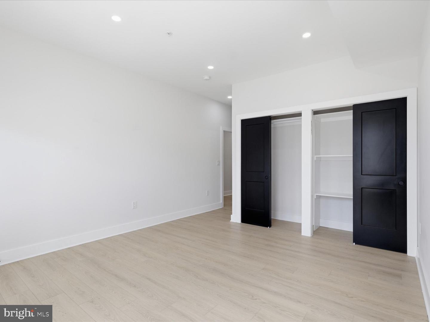 616 Kenyon St Nw Property Photo 11