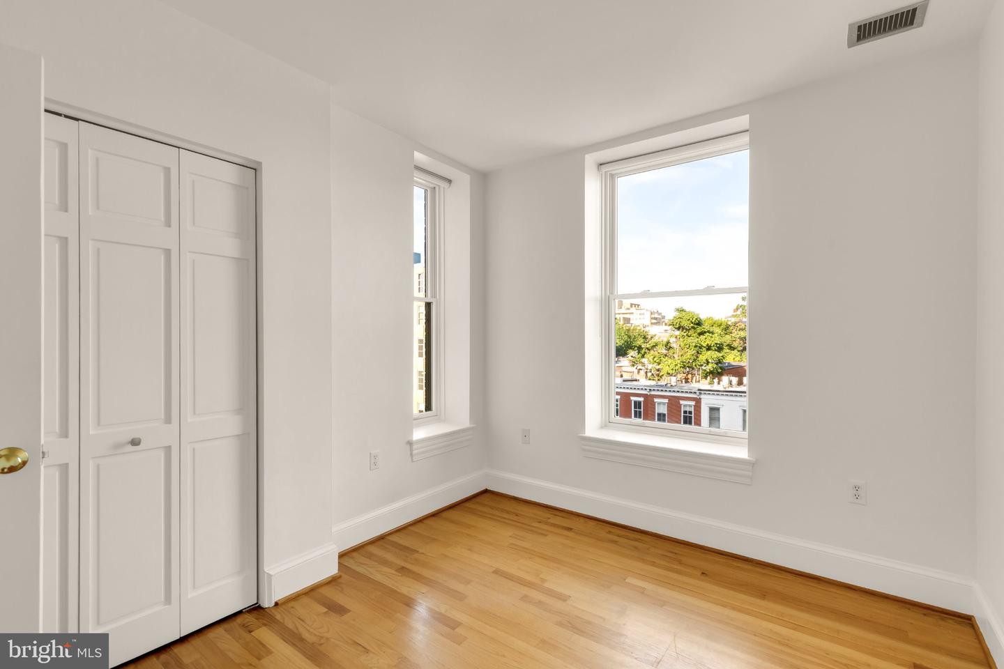 1325 13th St Nw #401 Property Photo 13