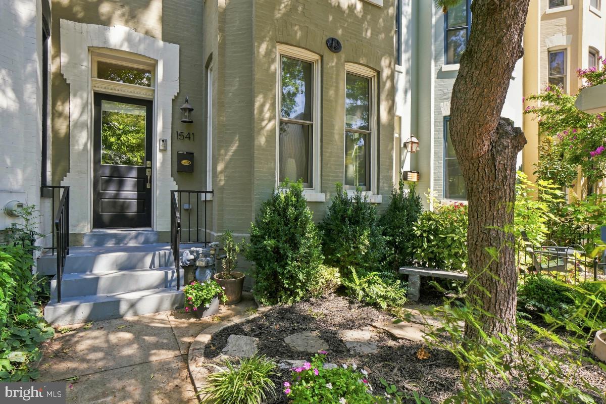 1541 T St Nw Property Photo 1