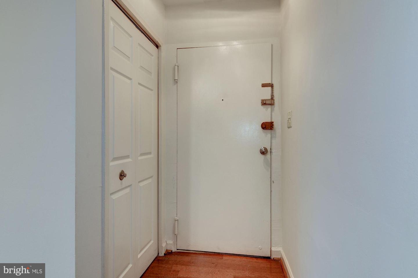 4733 1st St Sw #301 Property Photo 7