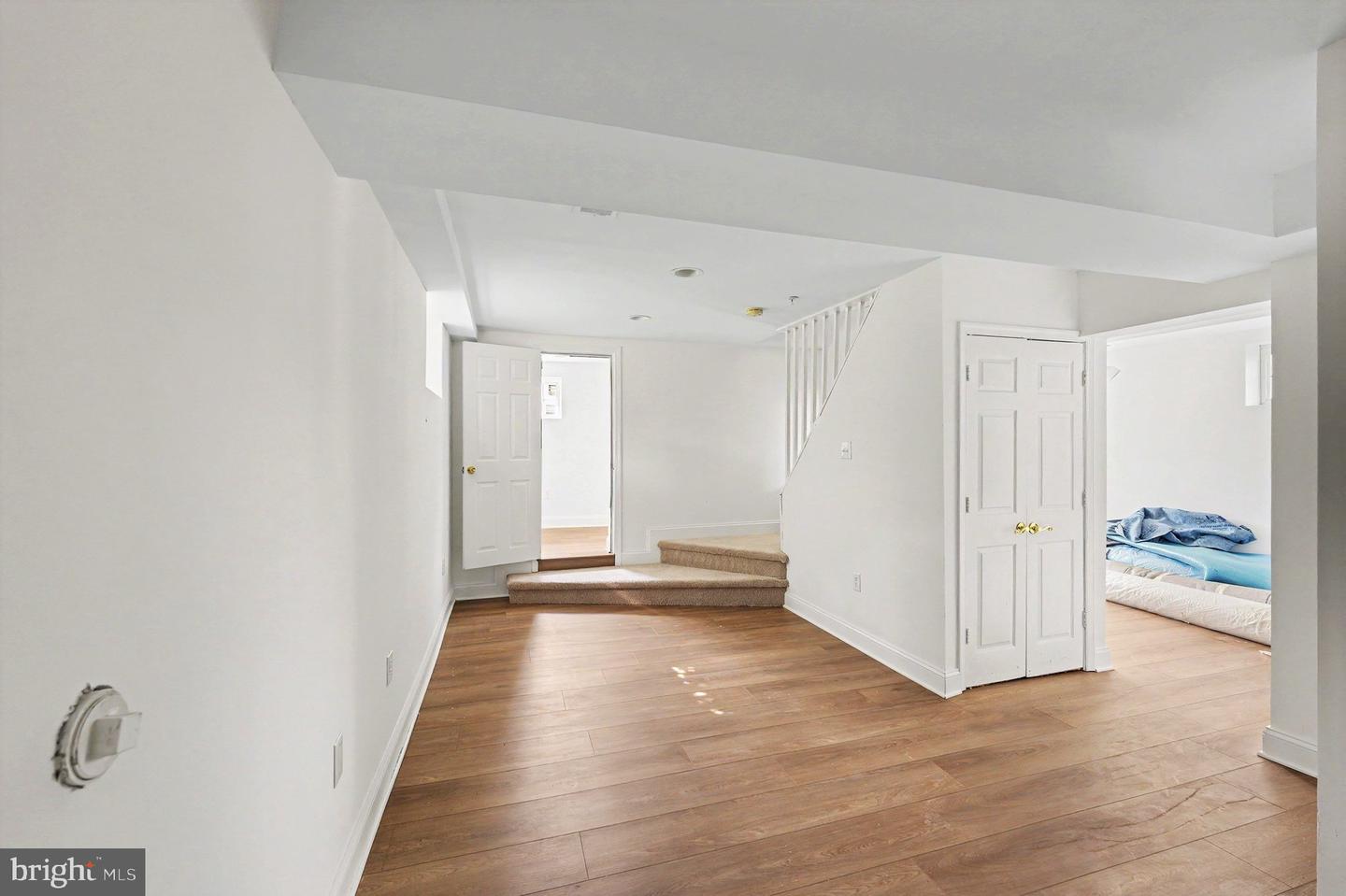 3047 Douglas St Ne Property Photo 10