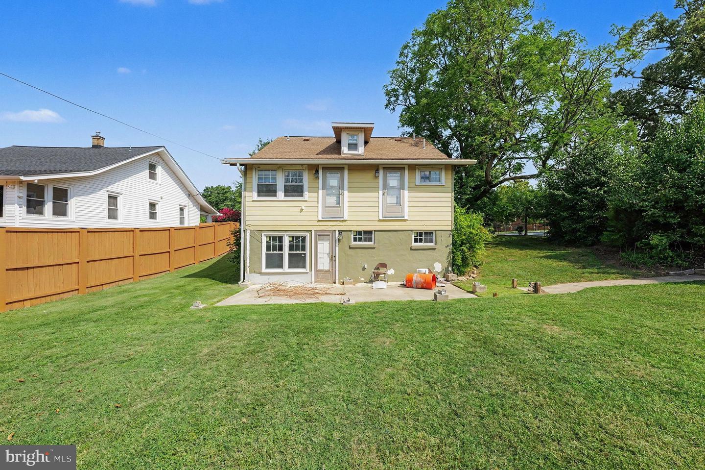 3047 Douglas St Ne Property Photo 25