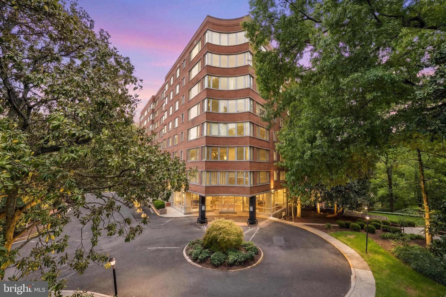 4200 Cathedral Ave Nw #607 Property Photo 1