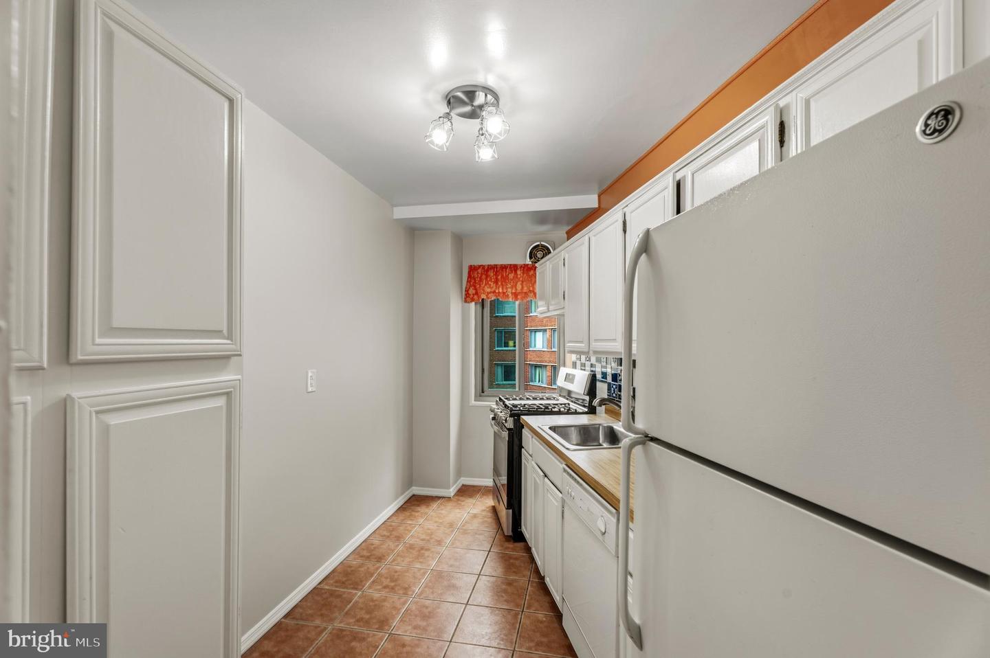 4200 Cathedral Ave Nw #607 Property Photo 24