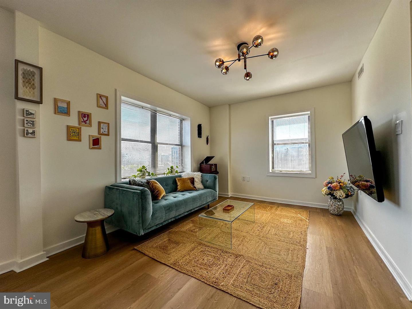 80 New York Ave Nw #402 Property Photo 8