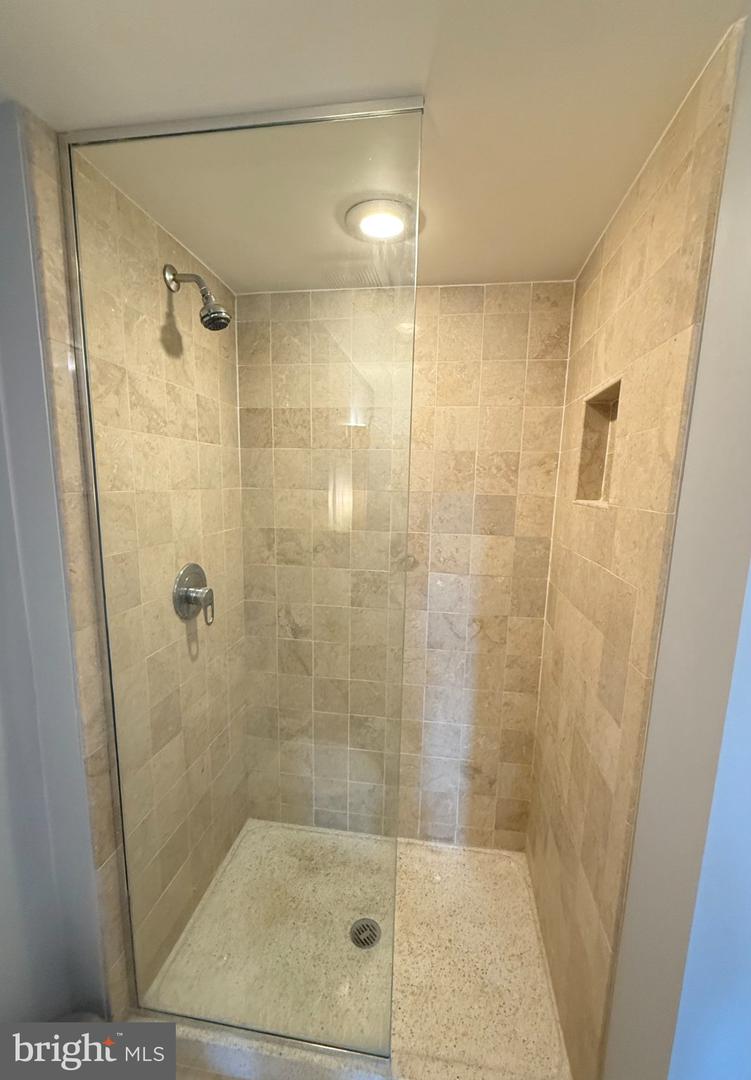1390 V St Nw #212 Property Photo 24