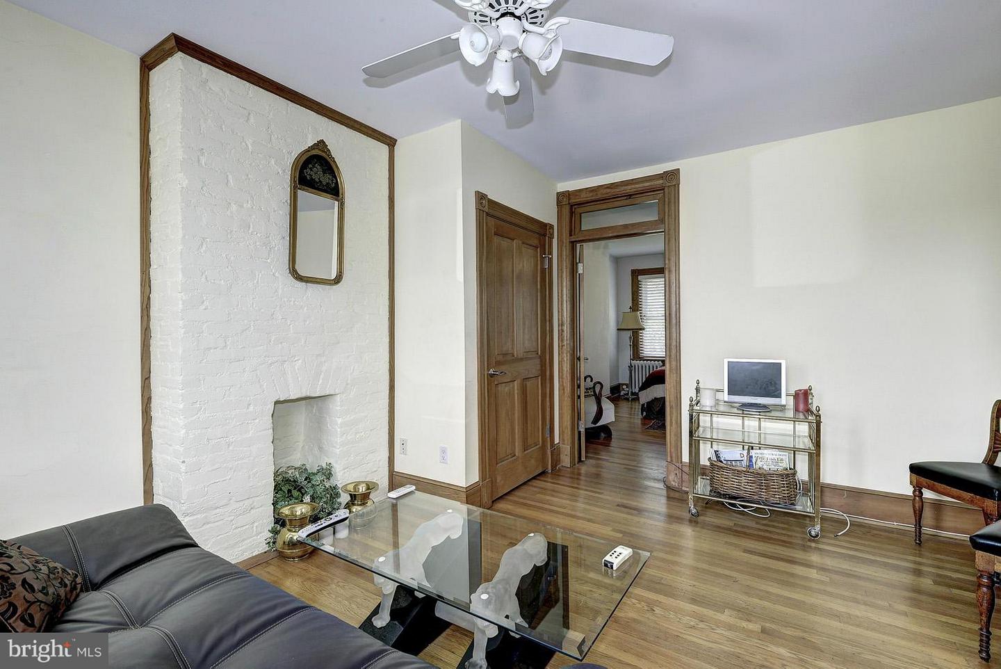 2712 P Nw #a Property Photo 17