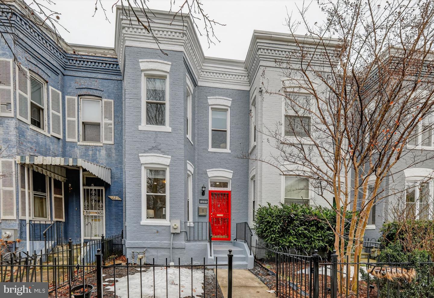 1221 I St Ne Property Photo 2