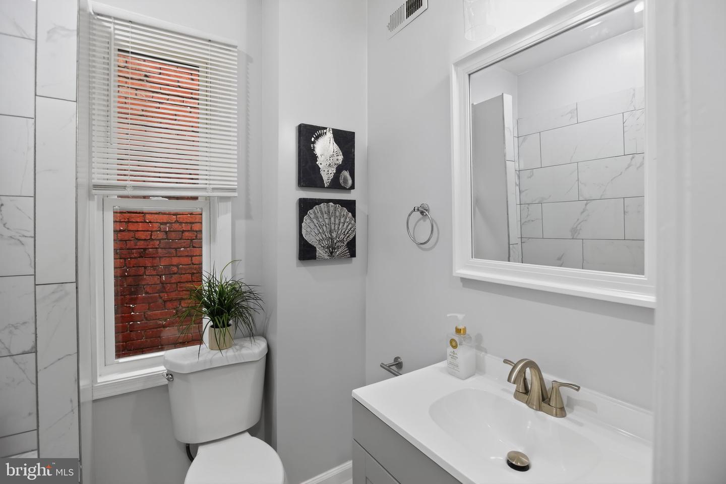 1221 I St Ne Property Photo 22