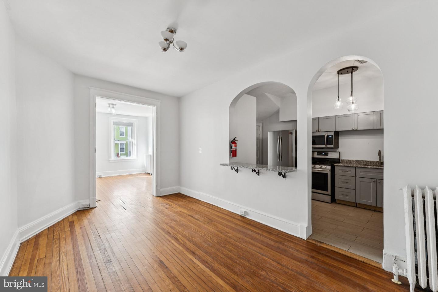 621 Kenyon St Nw Property Photo 8