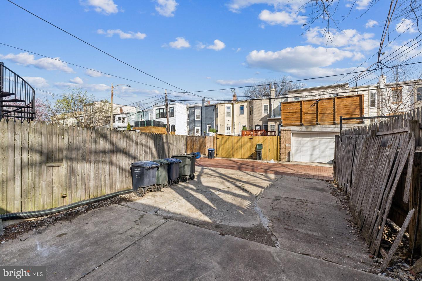621 Kenyon St Nw Property Photo 24