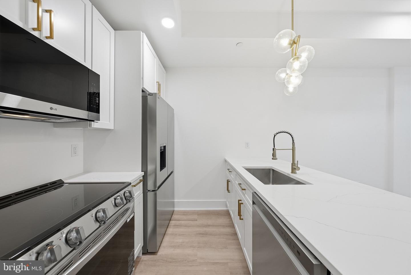 2105 M St Ne #2 Property Photo 8