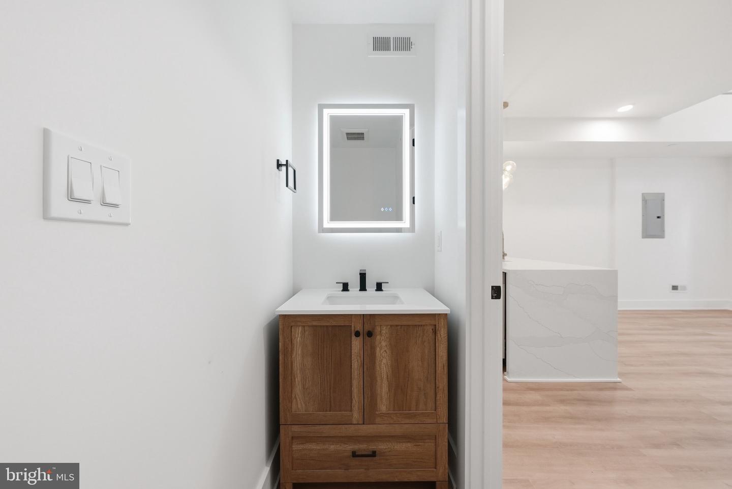 2105 M St Ne #2 Property Photo 16