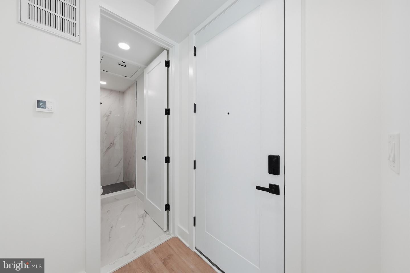 2105 M St Ne #3 Property Photo 8