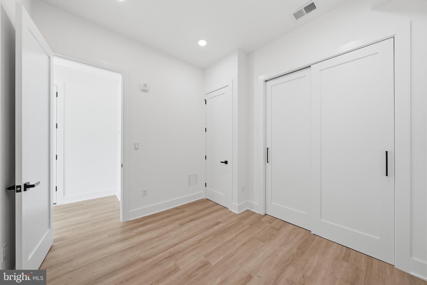 2105 M St Ne #6 Property Photo 12