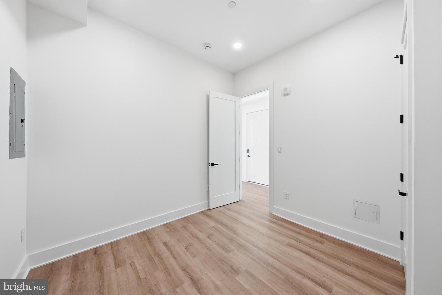 2105 M St Ne #6 Property Photo 14
