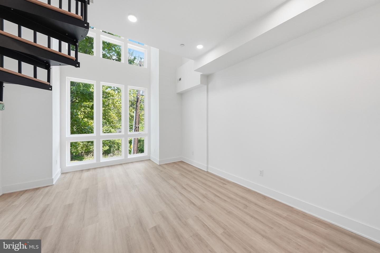 2105 M St Ne #7 Property Photo 14
