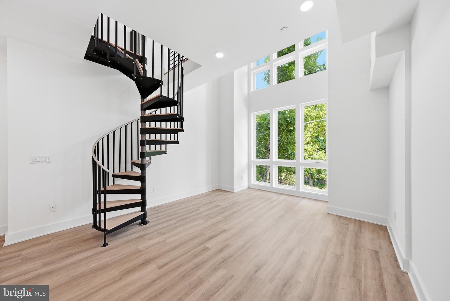 2105 M St Ne #7 Property Photo 16