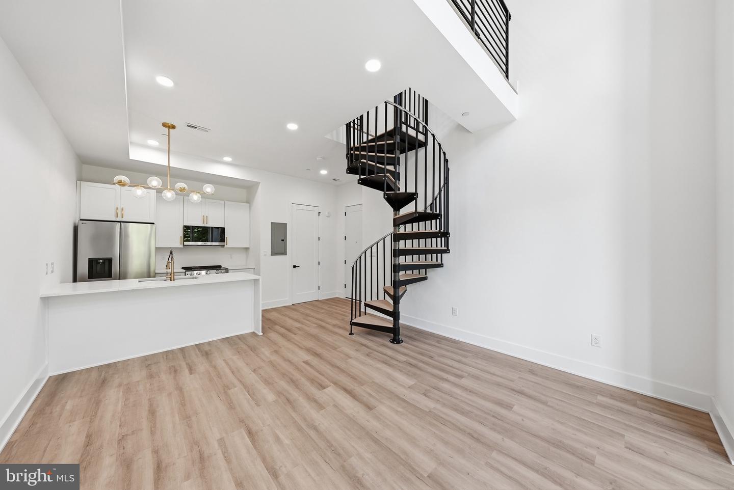 2105 M St Ne #7 Property Photo 17