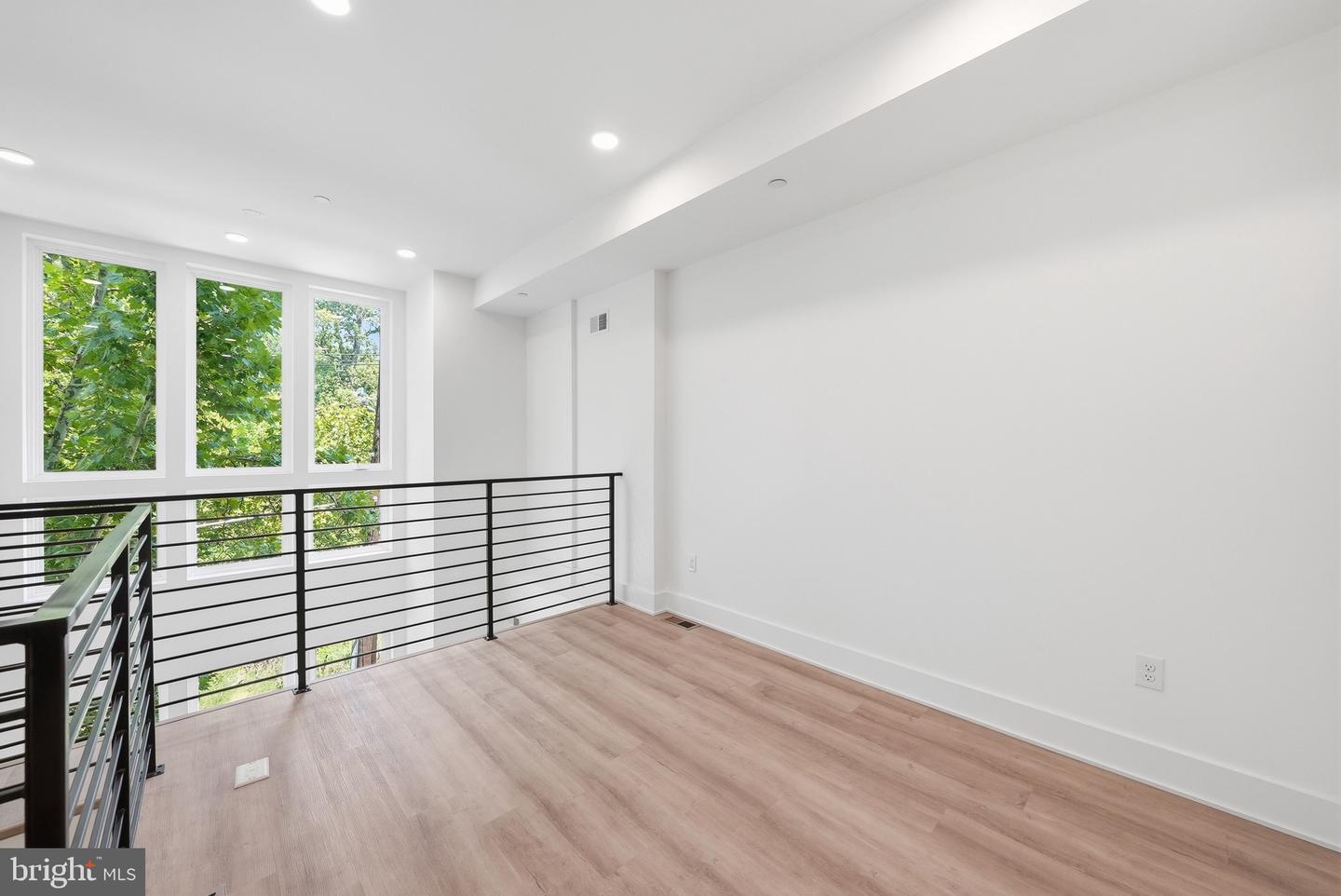 2105 M St Ne #7 Property Photo 22