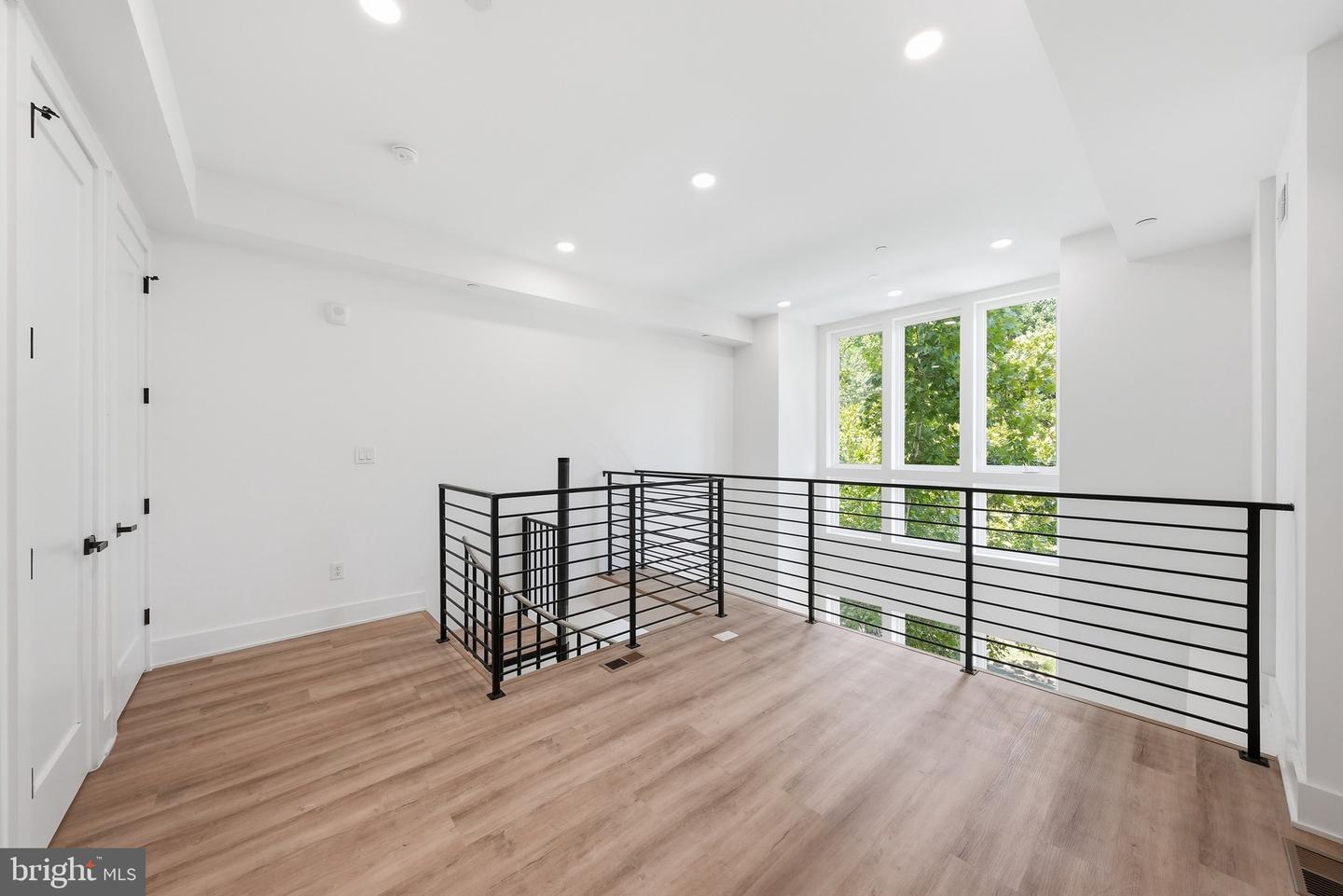 2105 M St Ne #7 Property Photo 23