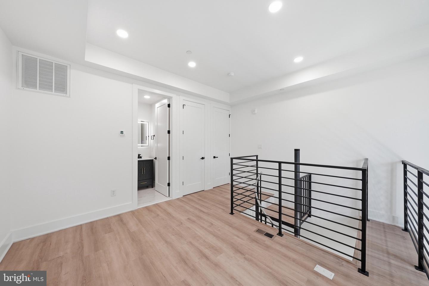 2105 M St Ne #7 Property Photo 24