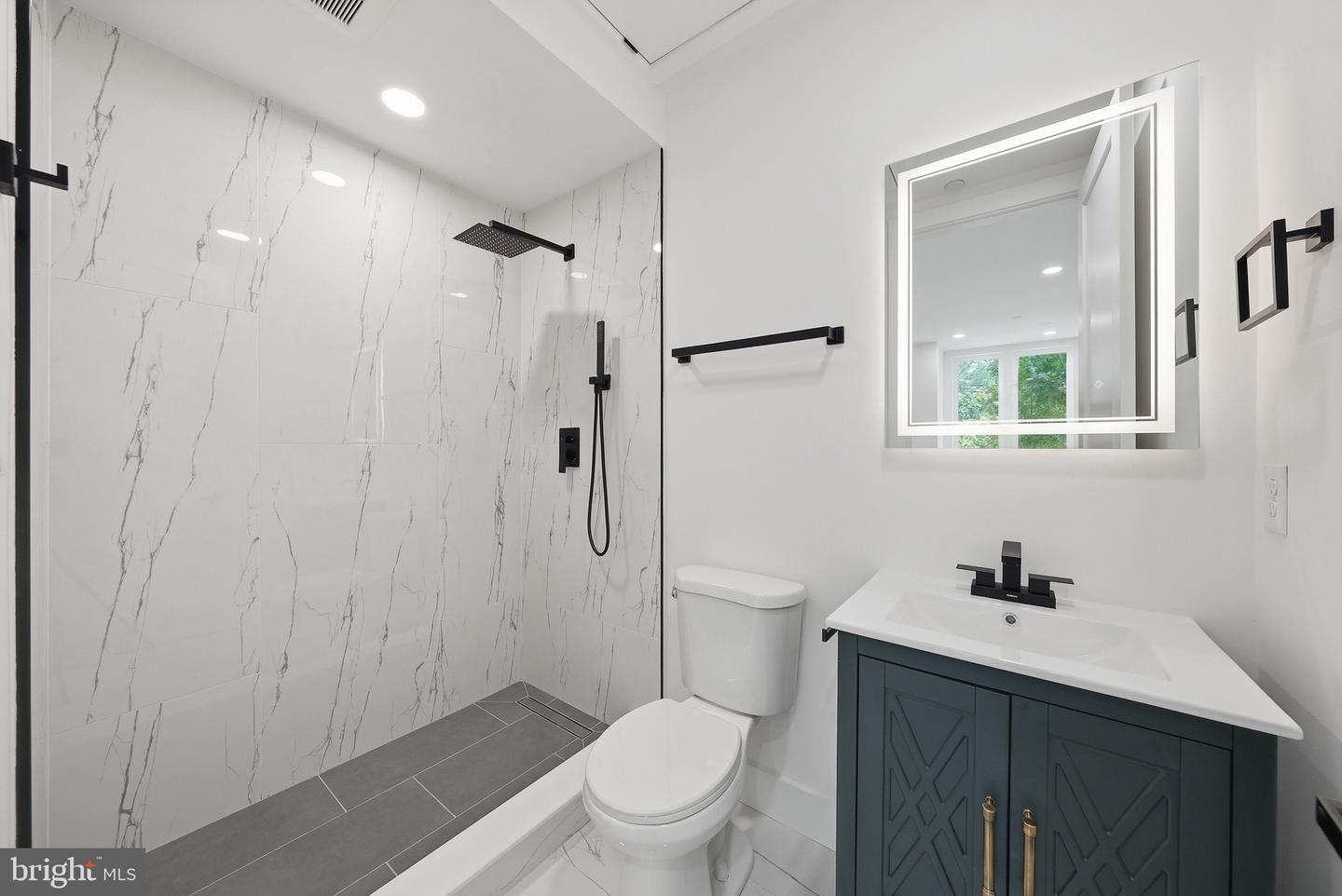 2105 M St Ne #7 Property Photo 29