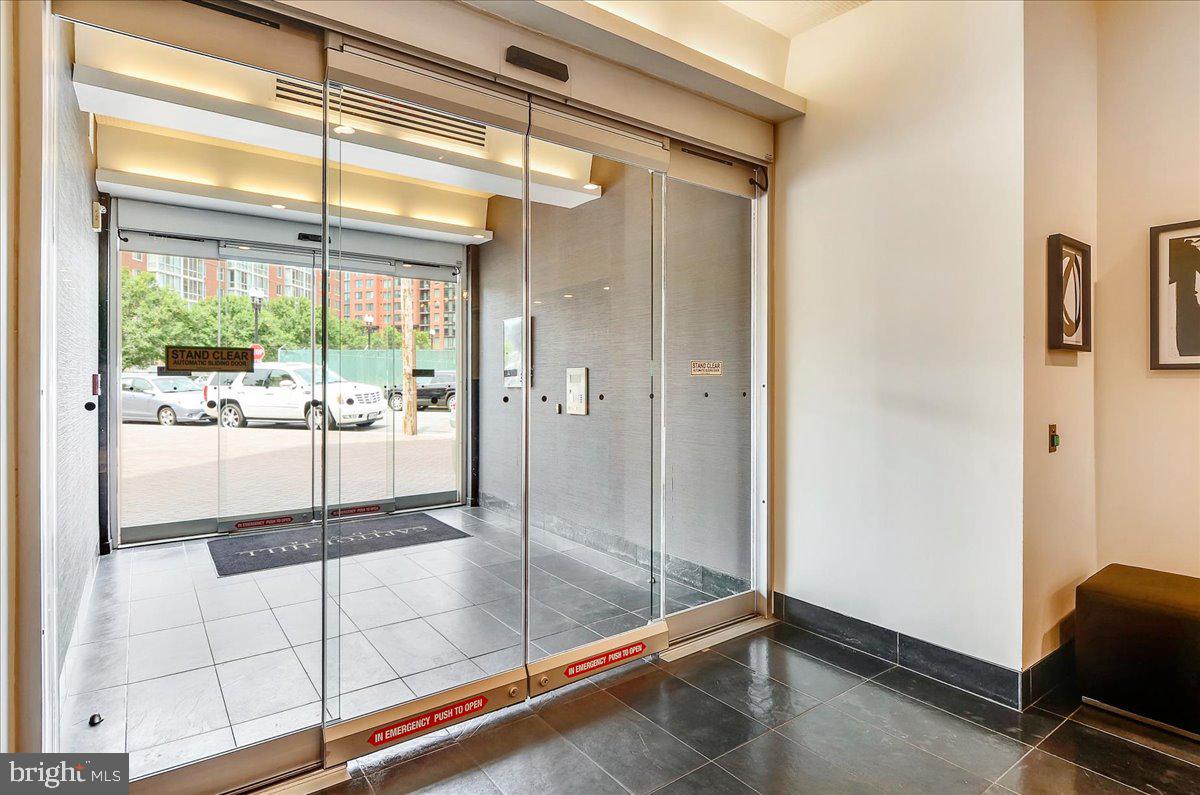 1000 New Jersey Ave Se #1026 Property Photo 3