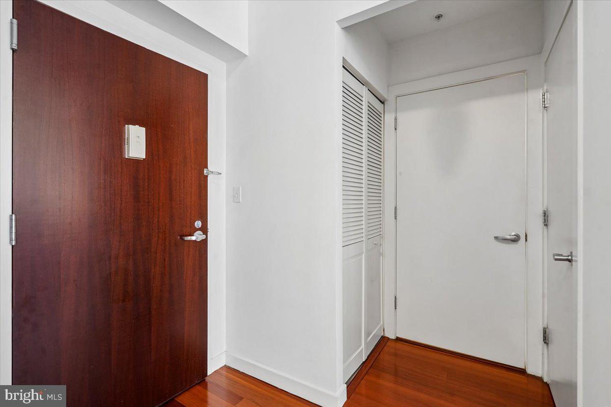 1000 New Jersey Ave Se #1026 Property Photo 4