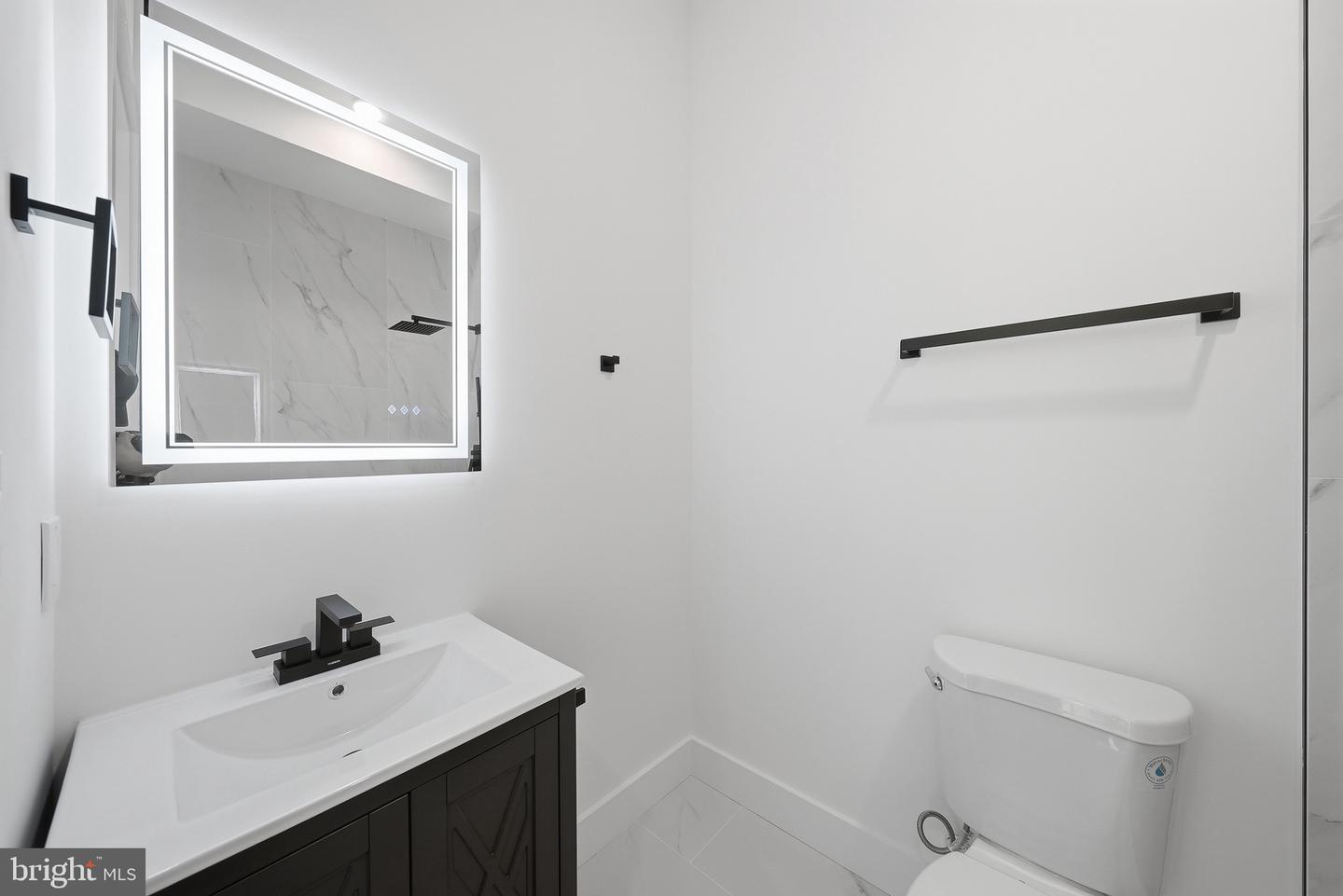 2105 M St Ne #8 Property Photo 10