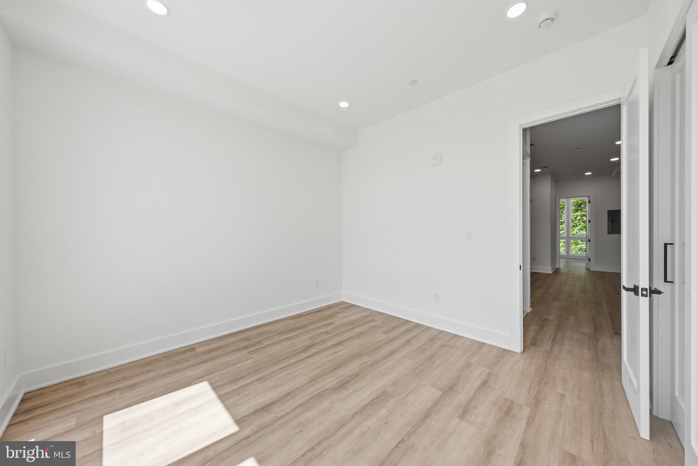 2105 M St Ne #8 Property Photo 19